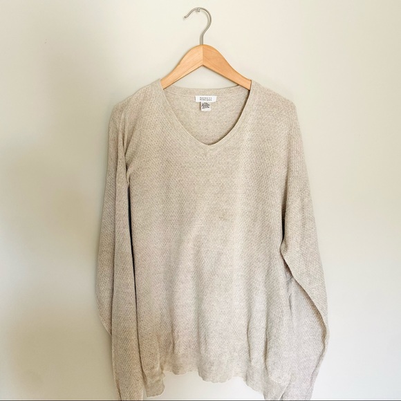 Barneys New York Other - Barneys men’s V-neck pull over linen blend sweater